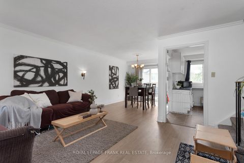 Photo 5 at 42 - 700 Harmony Road N, Pinecrest, Oshawa