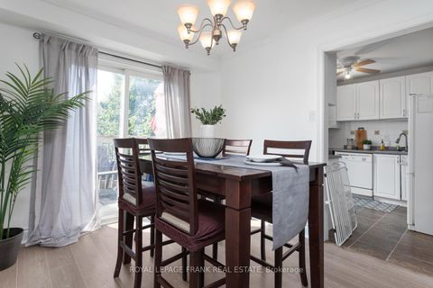 Photo 6 at 42 - 700 Harmony Road N, Pinecrest, Oshawa