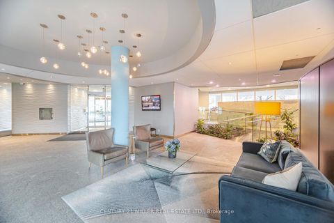 Photo 3 at 318 - 550 Queens Quay, Waterfront Communities C1, Toronto