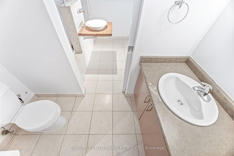 Photo 21 at 318 - 550 Queens Quay, Waterfront Communities C1, Toronto