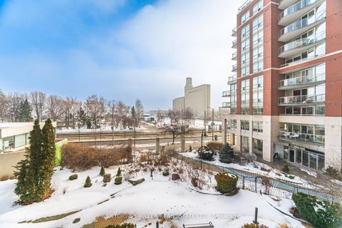 Photo 25 at 318 - 550 Queens Quay, Waterfront Communities C1, Toronto