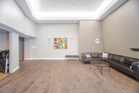 Photo 35 at 318 - 550 Queens Quay, Waterfront Communities C1, Toronto