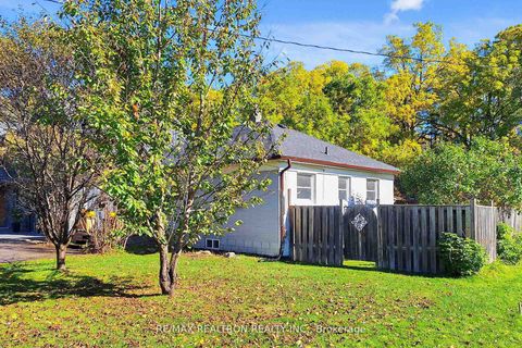 Photo 5 at 59 Machell Avenue, Aurora Village, Aurora