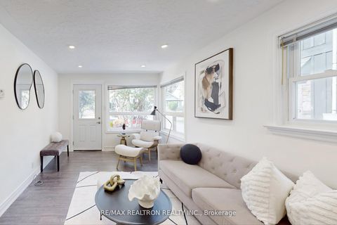 Photo 9 at 59 Machell Avenue, Aurora Village, Aurora