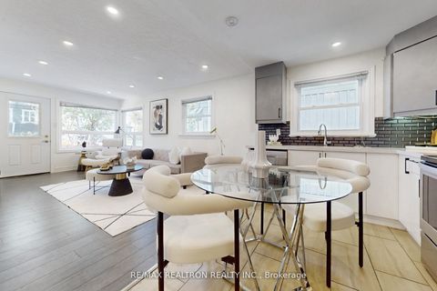 Photo 14 at 59 Machell Avenue, Aurora Village, Aurora