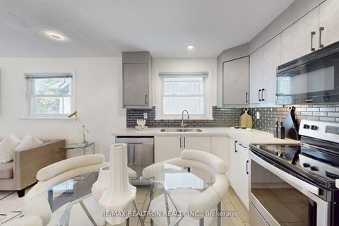 Photo 15 at 59 Machell Avenue, Aurora Village, Aurora