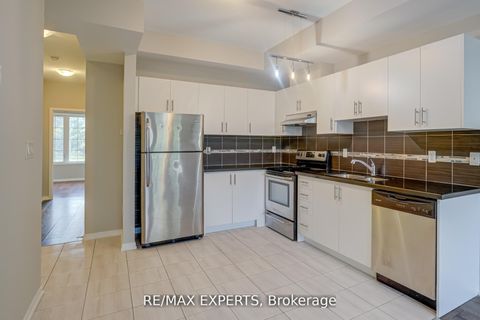 Photo 16 at D07 - 26 Bruce Street, East Woodbridge, Vaughan