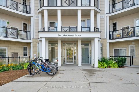 Photo 19 at 216 - 50 Lakebreeze Drive, Newcastle, Clarington