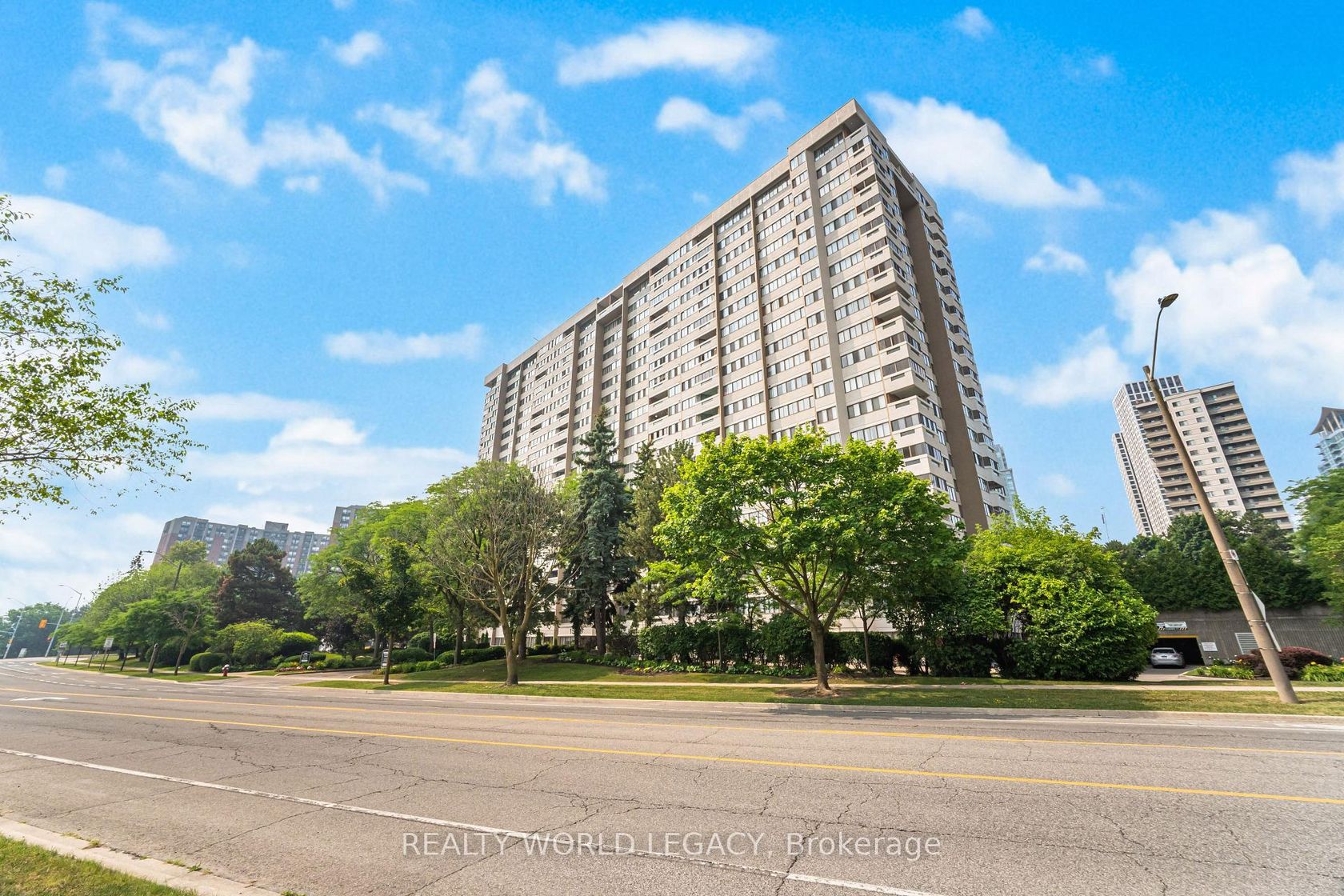 1901 - 1580 Mississauga Valley Boulevard, Mississauga Valleys, Mississauga 