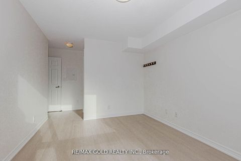 Photo 10 at 1507 - 208 Enfield Place, City Centre, Mississauga