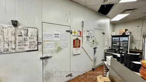 Photo 14 at 9 - 747 Don Mills Road, Flemingdon Park, Toronto