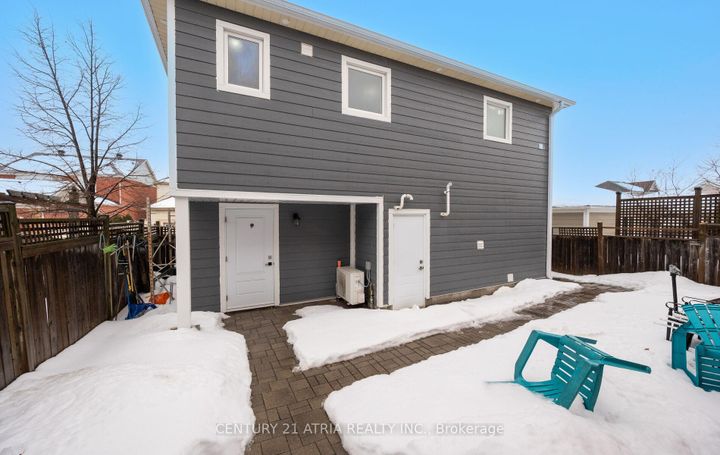 Photo 37 at 16 Peony Street, Cornell, Markham