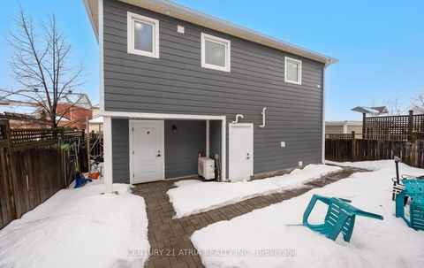 Photo 37 at 16 Peony Street, Cornell, Markham