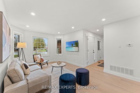 Photo 7 at 353 Walter Drive, Keswick South, Georgina