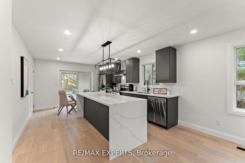 Photo 11 at 353 Walter Drive, Keswick South, Georgina