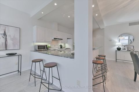 Photo 7 at 709 - 1 Leaside Park Drive, Thorncliffe Park, Toronto