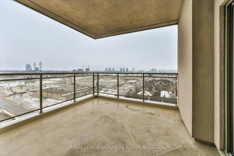 Photo 18 at 709 - 1 Leaside Park Drive, Thorncliffe Park, Toronto