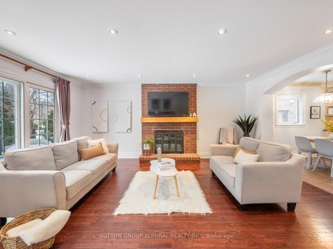 Photo 13 at 3 Larksong Court, Victoria Village, Toronto