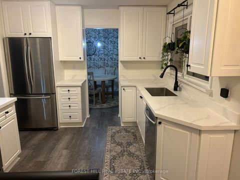 Photo 4 at 164 Avenue Road, Central Newmarket, Newmarket