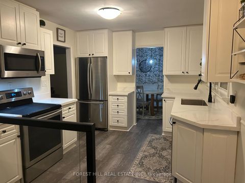 Photo 9 at 164 Avenue Road, Central Newmarket, Newmarket