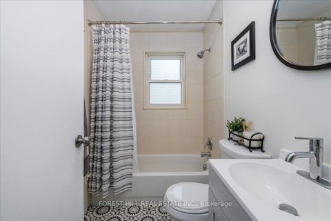 Photo 18 at 164 Avenue Road, Central Newmarket, Newmarket