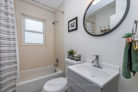 Photo 19 at 164 Avenue Road, Central Newmarket, Newmarket