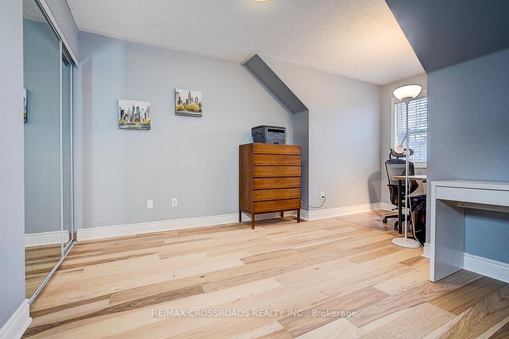 Photo 36 at 597 Caverhill Crescent, CL Clarke, Milton