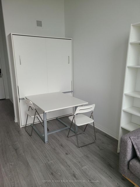 Photo 4 at 523 - 1900 Simcoe Street N, Samac, Oshawa