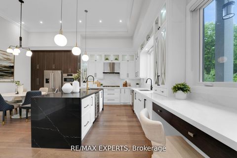 Photo 11 at 92 Churchill Avenue, Willowdale West, Toronto