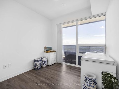 Photo 11 at 6609 - 138 Downes Street, Waterfront Communities C1, Toronto