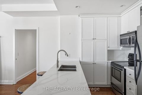 Photo 6 at 3311 - 208 Queens Quay W, Waterfront Communities C1, Toronto