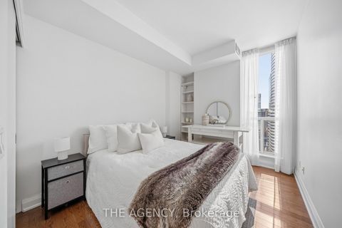 Photo 10 at 3311 - 208 Queens Quay W, Waterfront Communities C1, Toronto