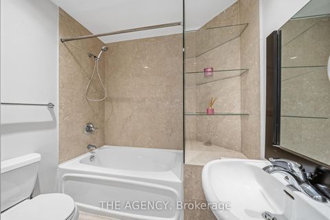 Photo 12 at 3311 - 208 Queens Quay W, Waterfront Communities C1, Toronto