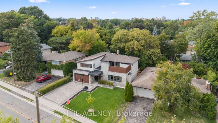 Photo 1 at 92 Citation Drive, Bayview Village, Toronto