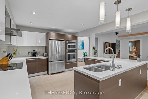 Photo 7 at 92 Citation Drive, Bayview Village, Toronto