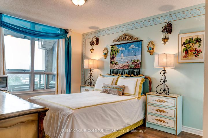 Photo 11 at 813 - 17 Barberry Place, Bayview Village, Toronto