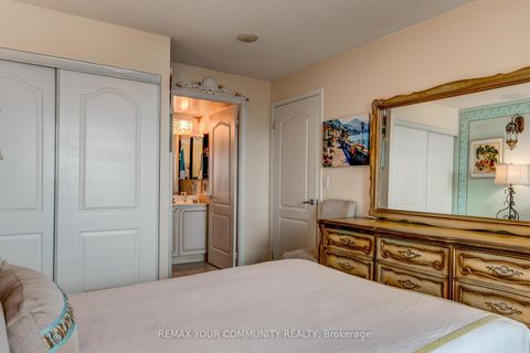 Photo 12 at 813 - 17 Barberry Place, Bayview Village, Toronto