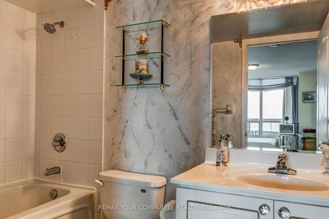 Photo 13 at 813 - 17 Barberry Place, Bayview Village, Toronto