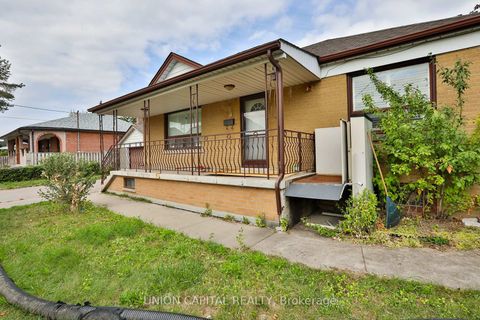 Photo 32 at 38 Claver Avenue, Glen Park, Toronto