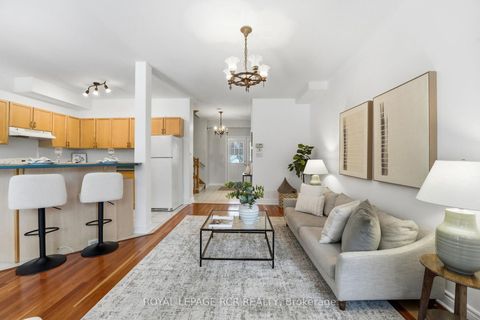 Photo 11 at 122 Downey Circle, Bayview Wellington, Aurora