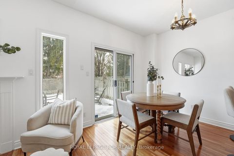 Photo 12 at 122 Downey Circle, Bayview Wellington, Aurora