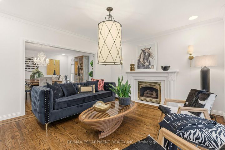 Photo 4 at 82 Maple Drive, Stoney Creek, Hamilton