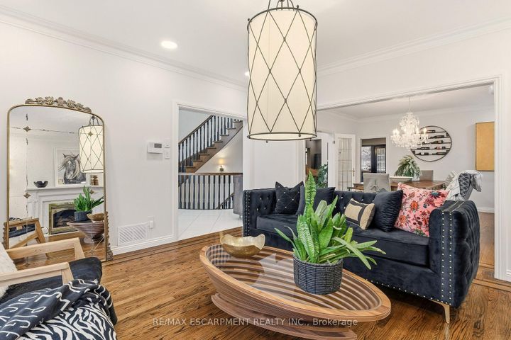 Photo 5 at 82 Maple Drive, Stoney Creek, Hamilton