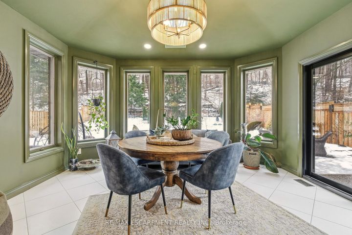 Photo 12 at 82 Maple Drive, Stoney Creek, Hamilton