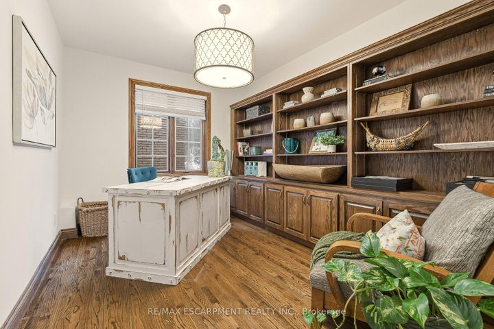 Photo 19 at 82 Maple Drive, Stoney Creek, Hamilton