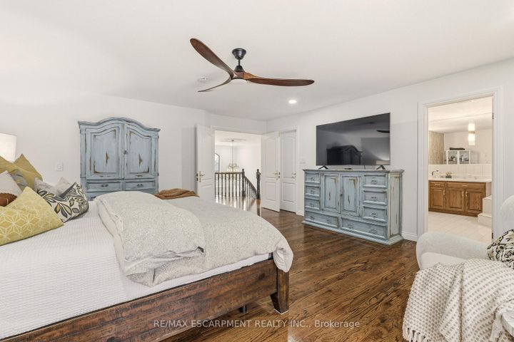 Photo 23 at 82 Maple Drive, Stoney Creek, Hamilton