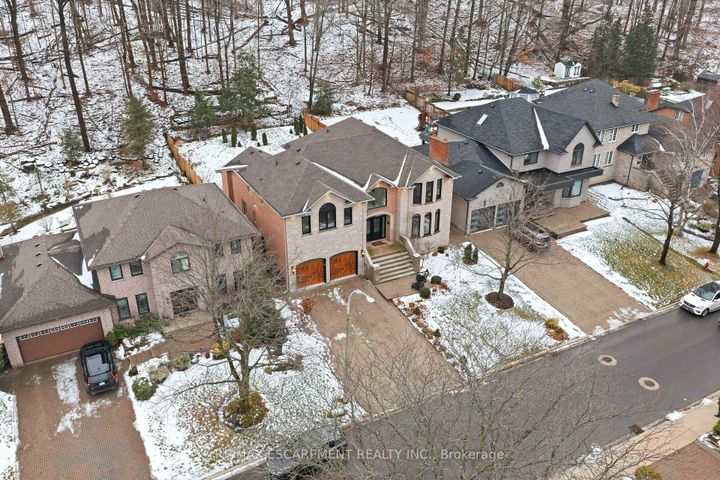 Photo 41 at 82 Maple Drive, Stoney Creek, Hamilton