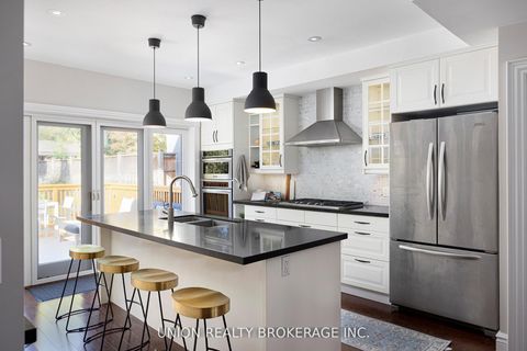 Photo 9 at 6 Jean Street, Moore Park, Toronto