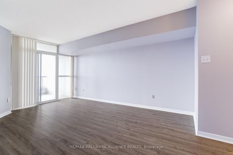 Photo 15 at 707 - 3 Rowntree Road, Jamestown, Toronto