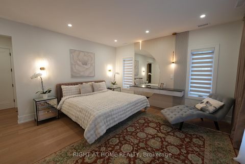 Photo 19 at 33 Thorndale Avenue, Kingsway South, Toronto